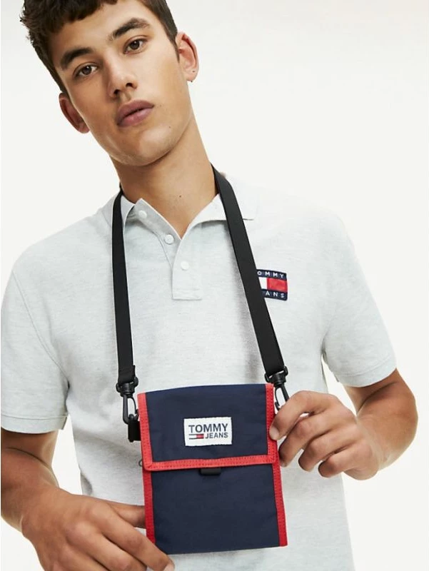 Çantë shpatullore për meshkuj Tommy Jeans