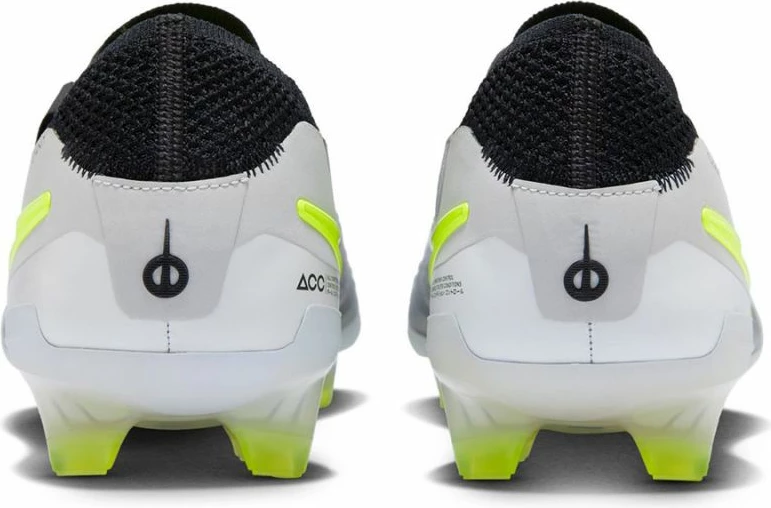 Atlete futbolli për meshkuj Nike, argjend [Madhësia: 42]