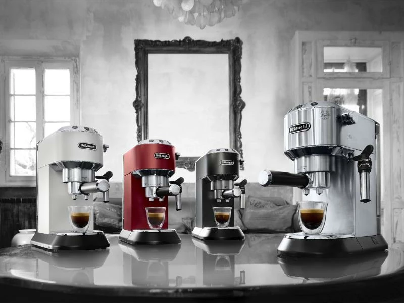 makinë kafeje, DeLonghi, Dedica Style EC 685 BK (0132106140), 15 bar, depozitë 1L, pods/kapsula, e zezë
