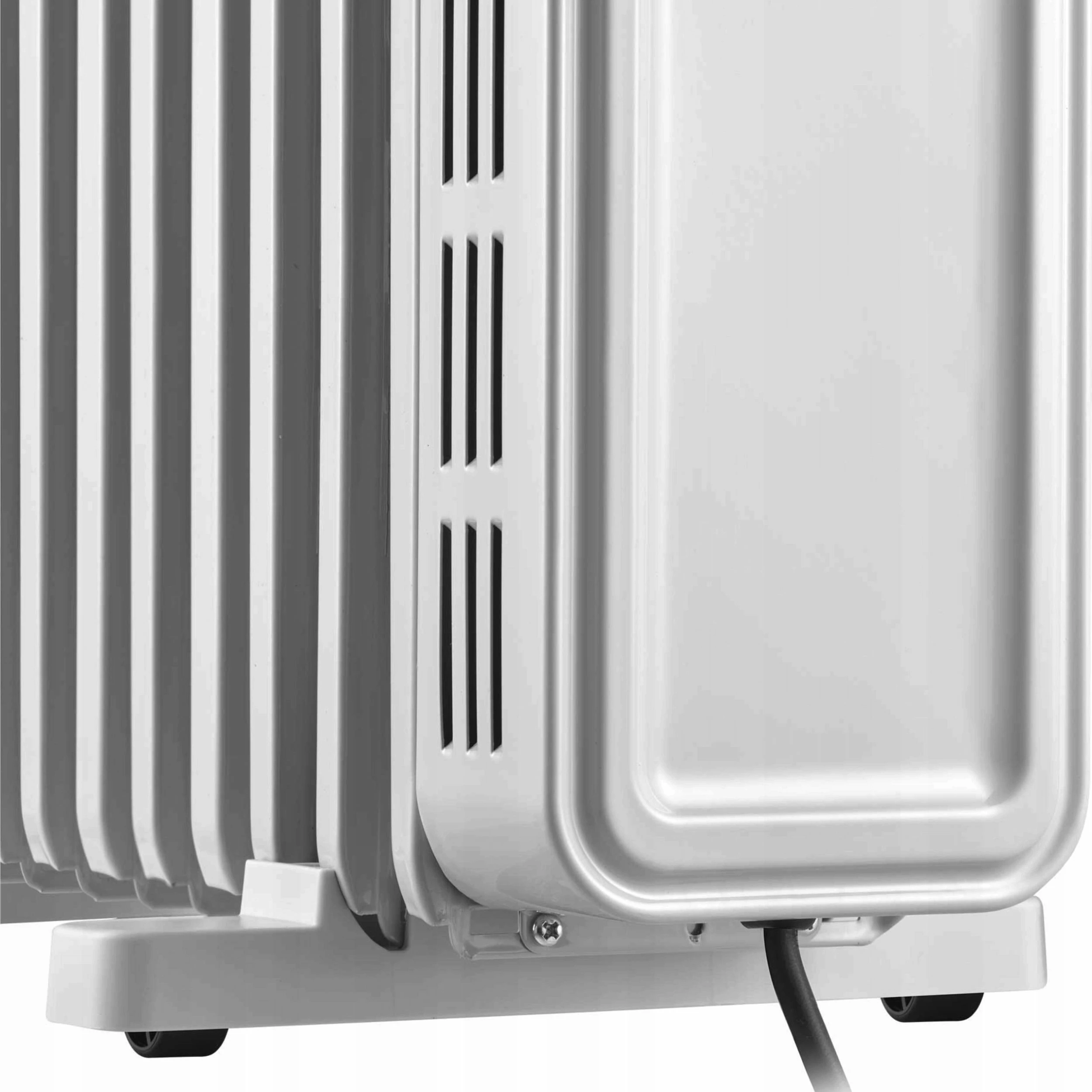 Ngrohës me vaj Sencor SOH 3413WH 2500W 13 brinjë me termostat, i bardhë