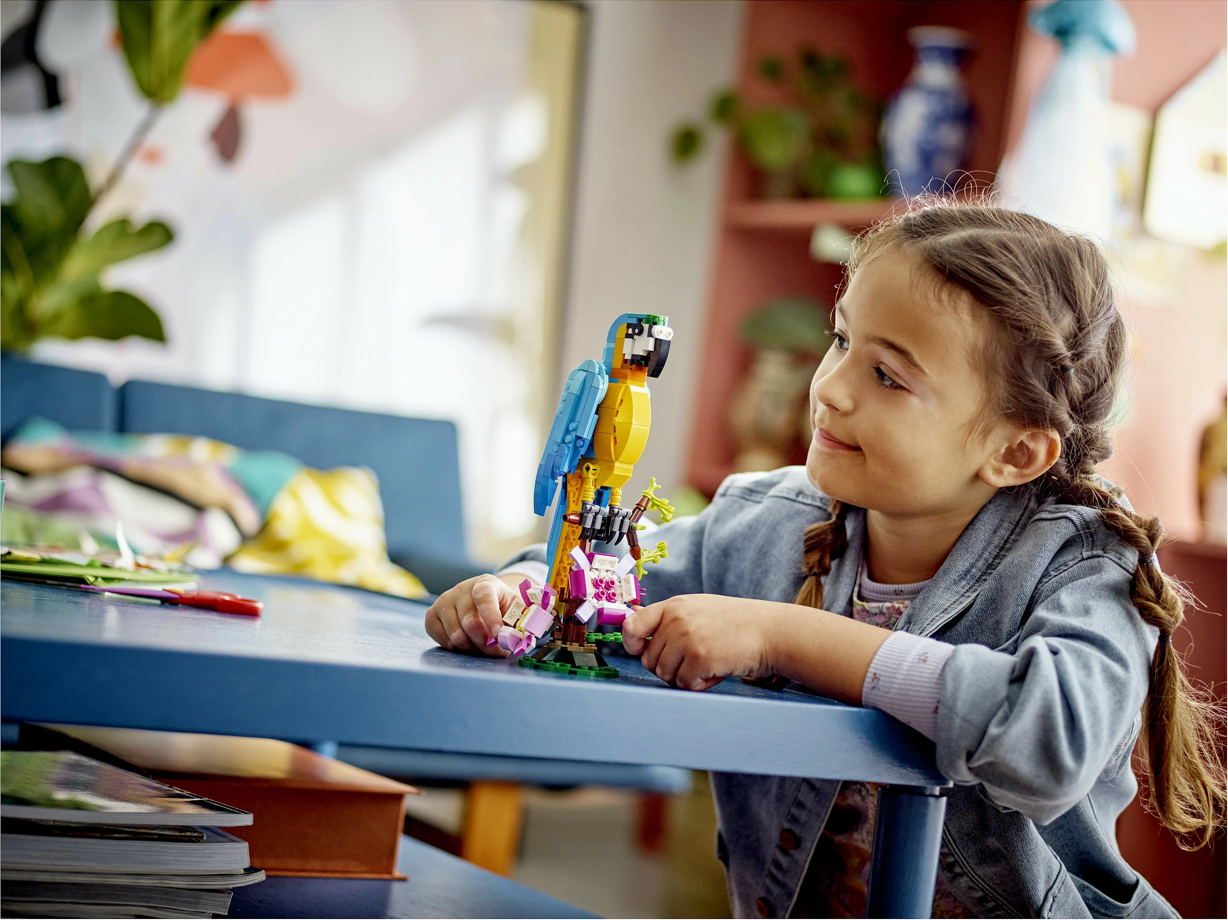 Set ndërtimi LEGO Creator 3-in-1 Papagalli Ekzotik, 253 pjesë, shumëngjyrësh