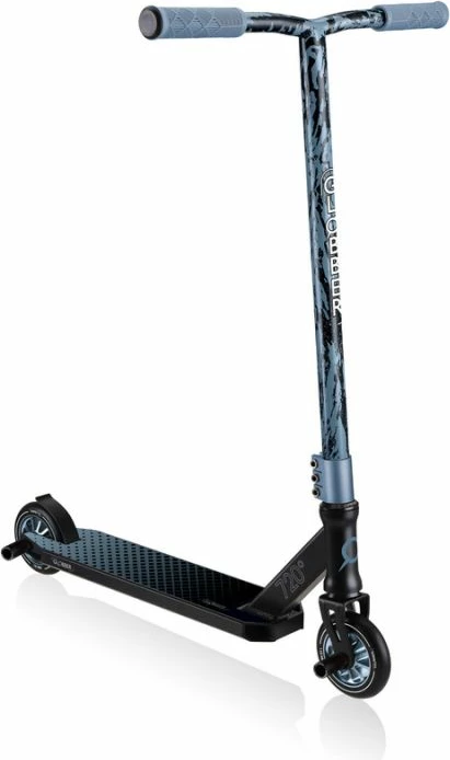 Atlete për stunte Globber, të zeza dhe blu