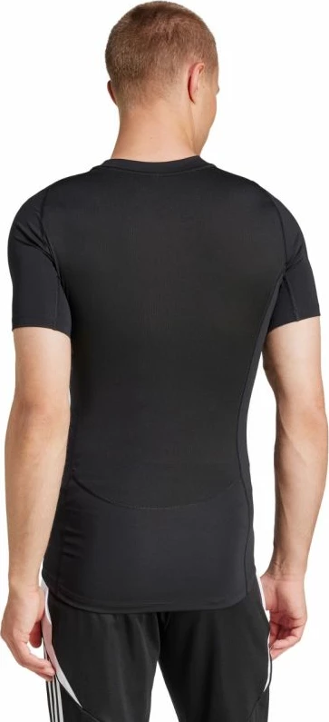 Maicë për meshkuj adidas, e zezë