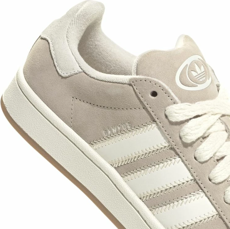 Këpucë adidas për femra [Madhësia: 38]