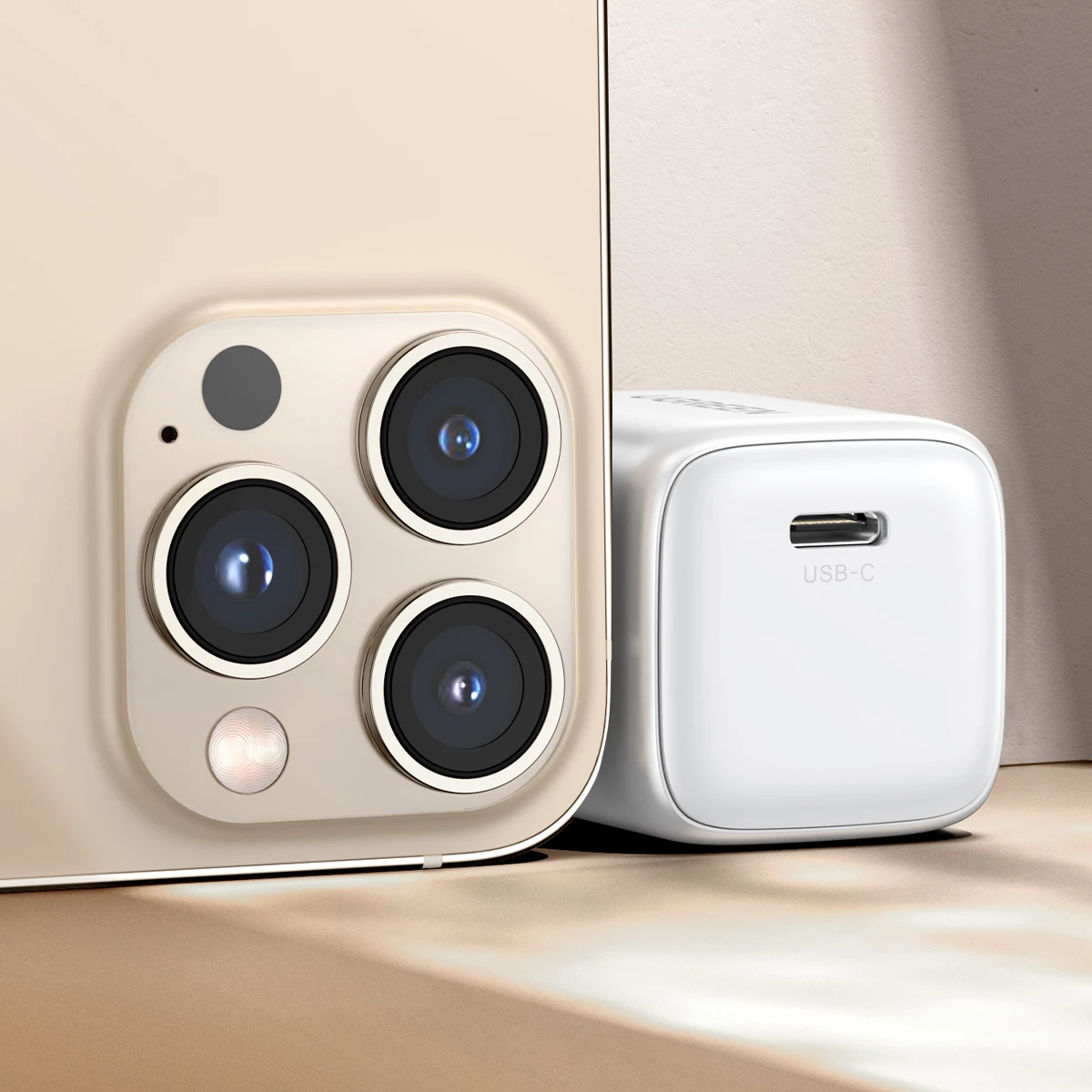 Karikues muri Ugreen Nexode Mini, 30W, USB-C, i bardhë