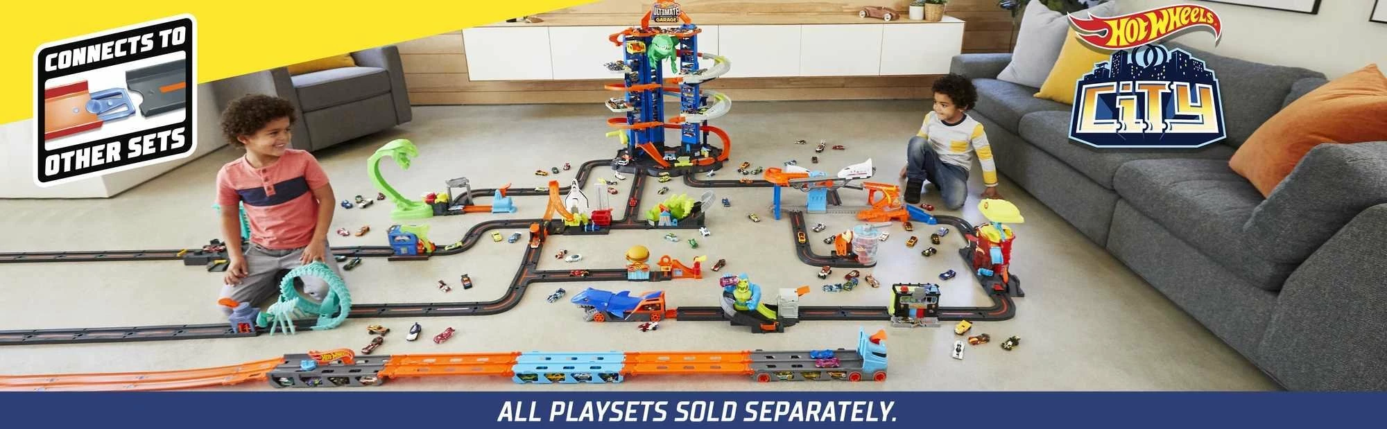 Transportues/pistë garash Hot Wheels City Racing Transporter 2-in-1 GVG37, shkallë 1:64, pistë 1.8 m, mban 20+ makina, set me 3 makina, blu