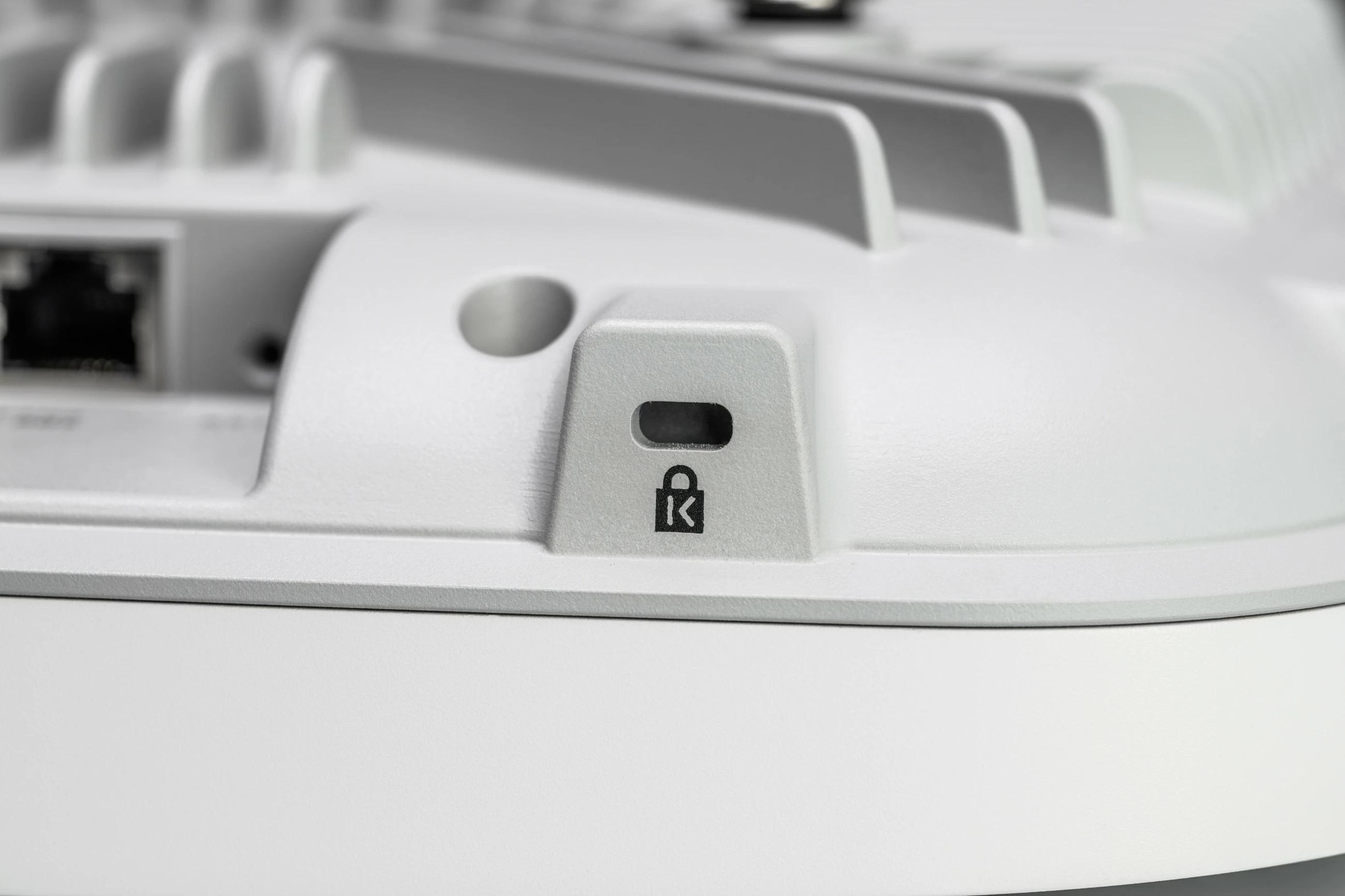 Access point LANCOM LX-7500, Wi-Fi 7, 2.4/5/6 GHz, 2x PoE, 10GE, 512 përdorues, i bardhë