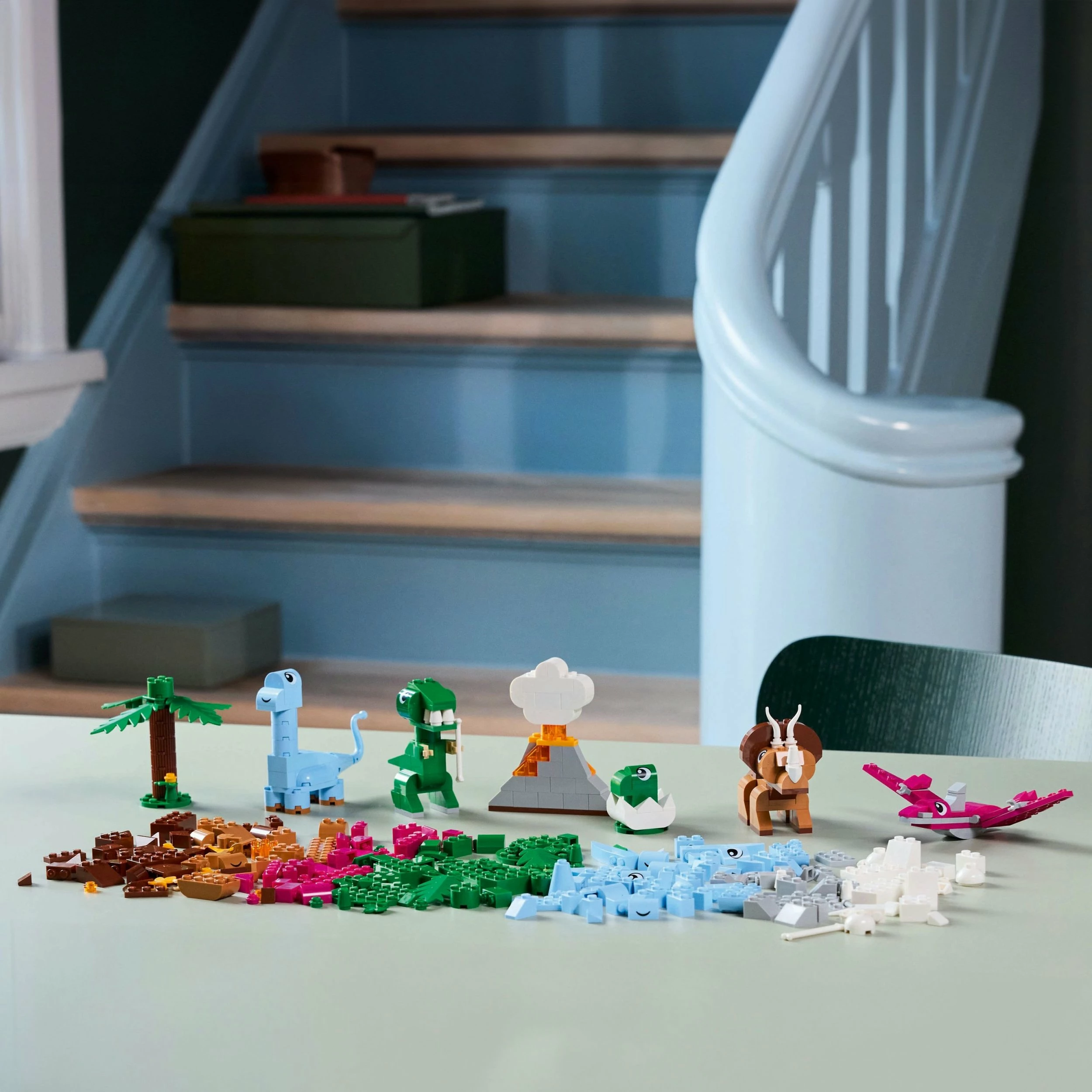 Set LEGO Classic Creative Dinosaurs 11041, 450 elemente