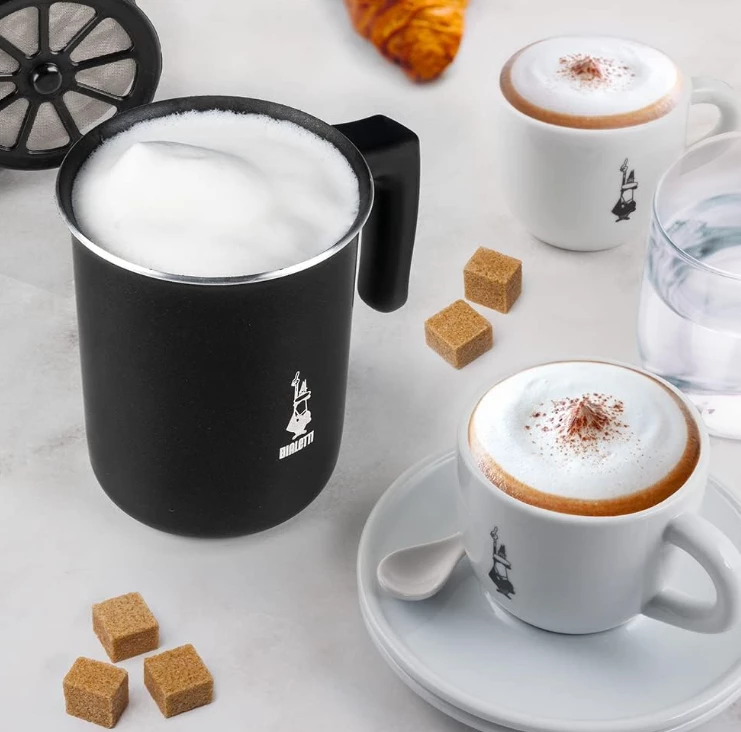Shkumues qumështi Bialetti 00AGR395, 1L, i zi