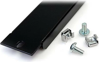 Panel i verbër për rack 19" StarTech BLANKB1, 1U, çelik, M6, i zi