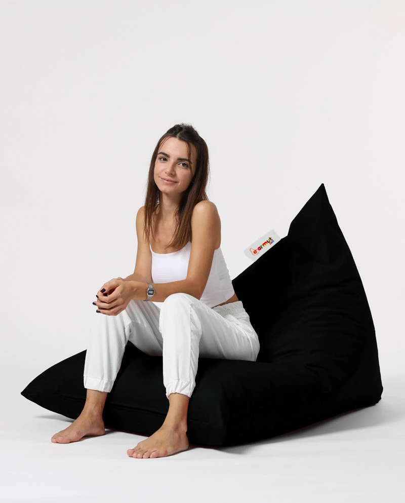 Qese ulëse për kopsht, formë piramide, e zezë, Atelier del Sofa, Pyramid Big Bed Pouf