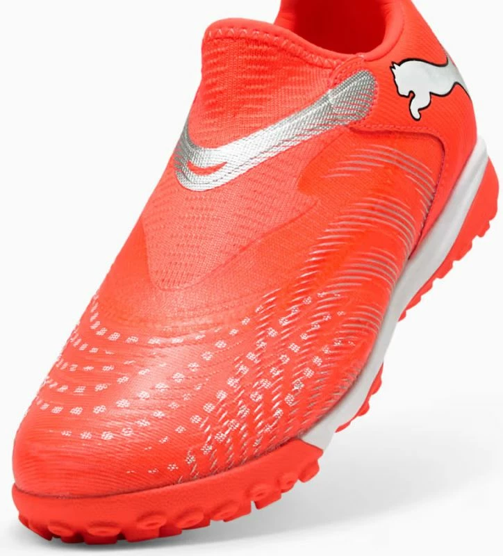 Atlete futbolli Puma për fëmijë Future, të zeza