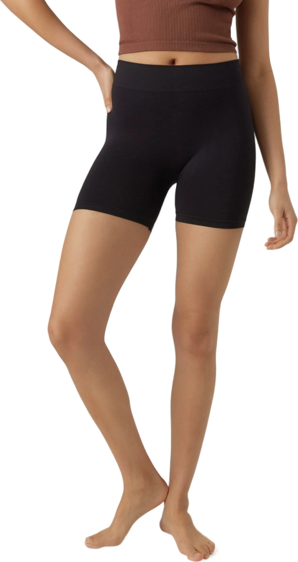 Shorce mini seamless për femra Vero Moda VMJACKIE 10285272, të zeza