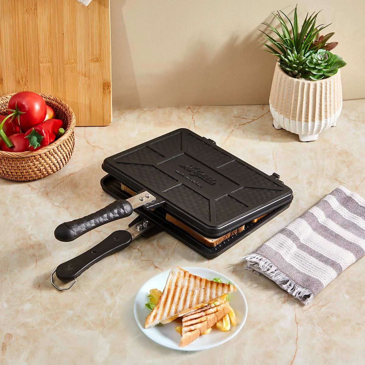 Pjekës dore për sandviç, ngjyrë e zezë, Hermia Concept, 55OTC011182