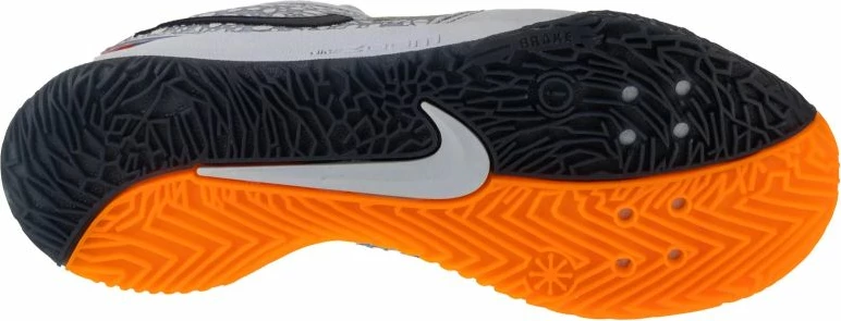 Atlete Nike, të bardha [Madhësia: 38]