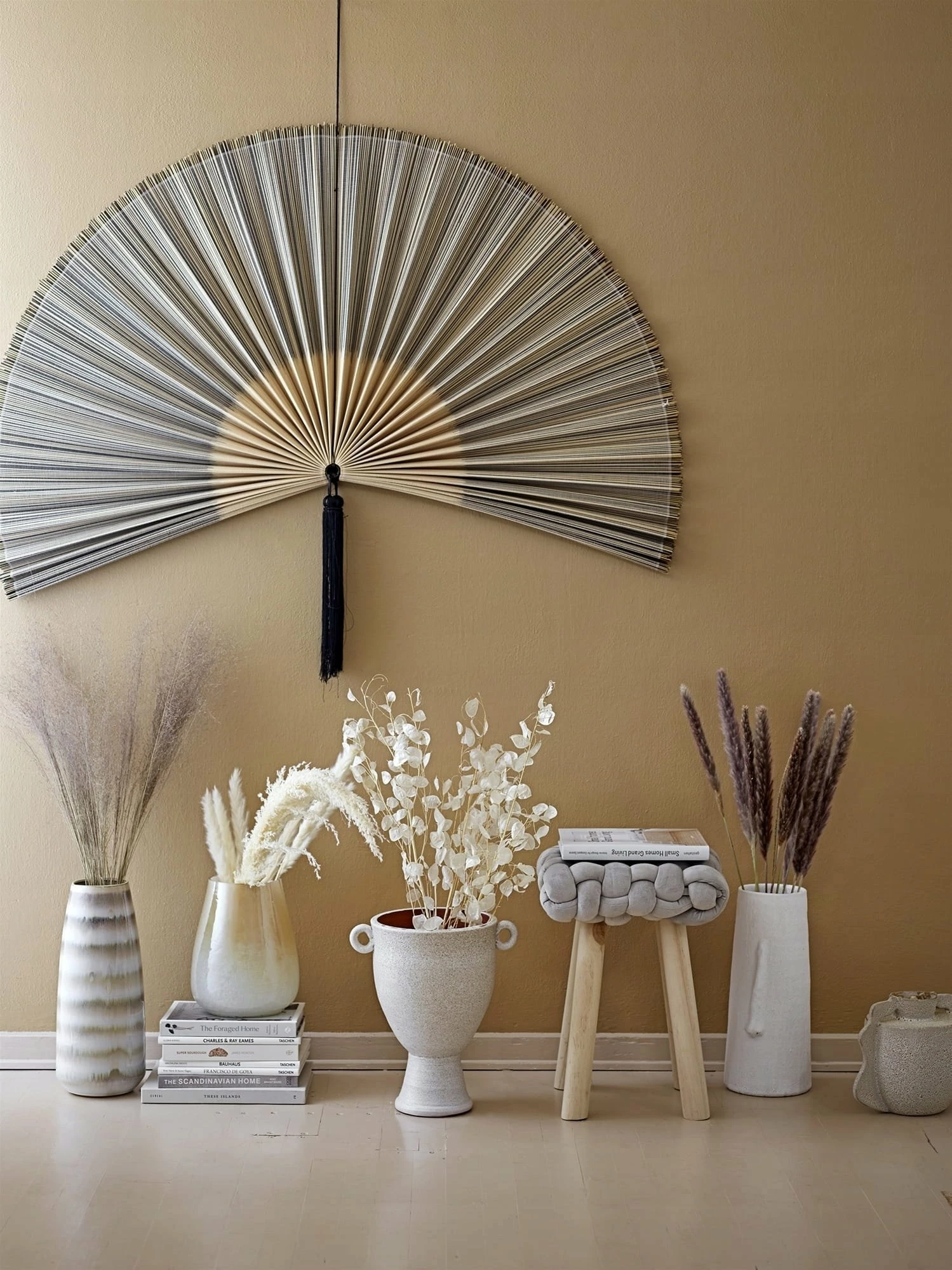 Dekor muror Bloomingville Jaime 145x72 cm, bambu/karagumoy & pambuk, bezhë/zi