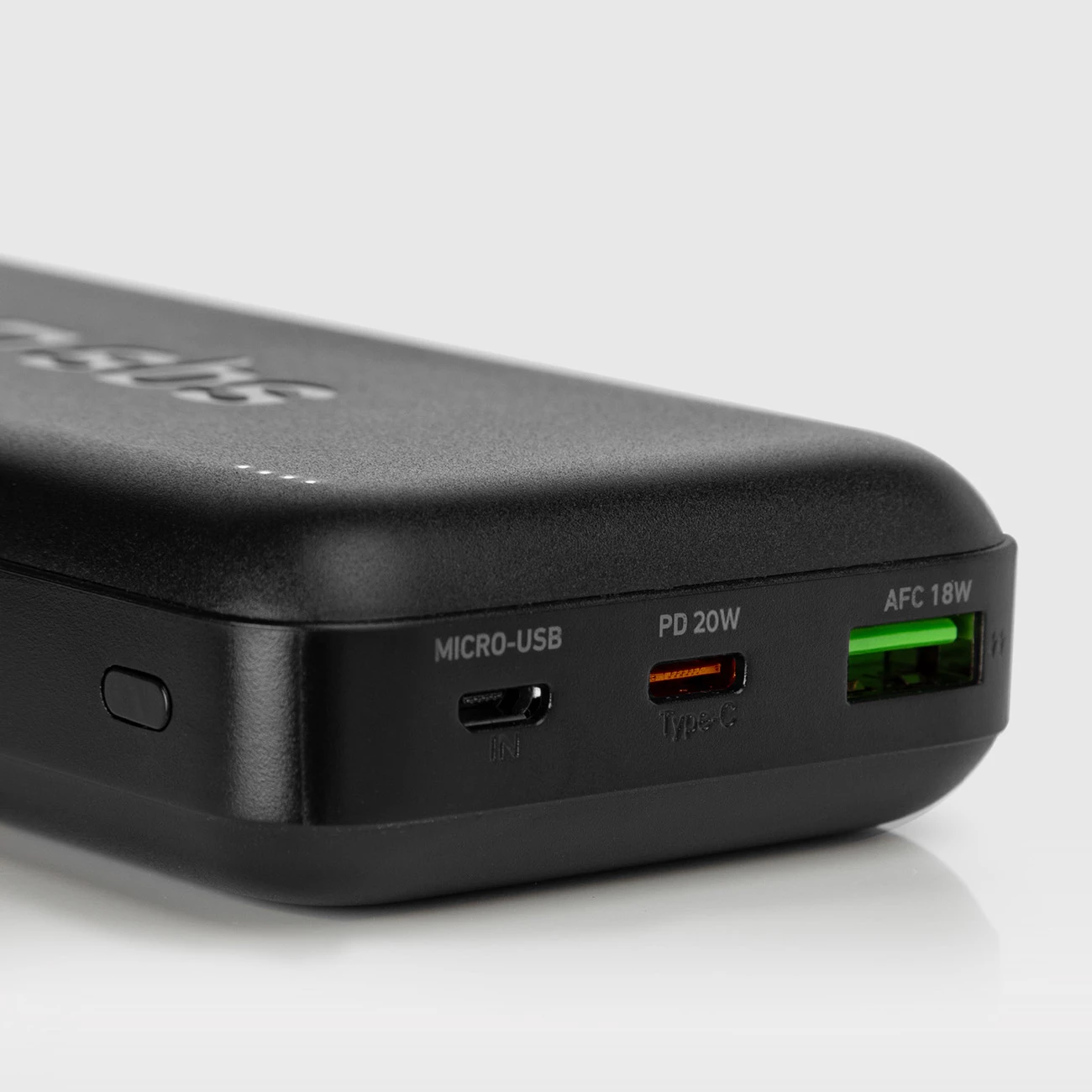 Powerbank SBS TTBB20000PD20K 20000 mAh, 20W PD, USB-C/USB-A/Micro-USB, e zezë