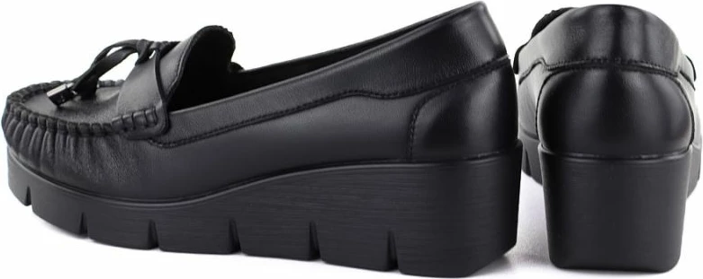 Këpucë lëkure për femra Vinceza 39990, të zeza