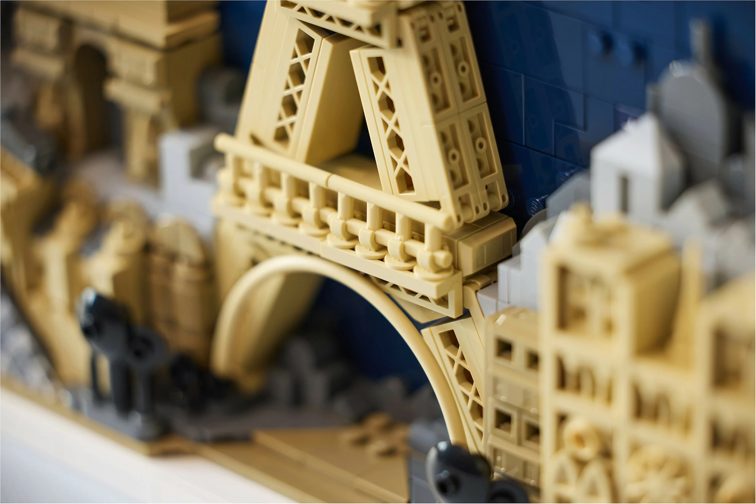 Set ndërtimi LEGO Architecture Paris City of Love 21064, 958 copa, multikolor