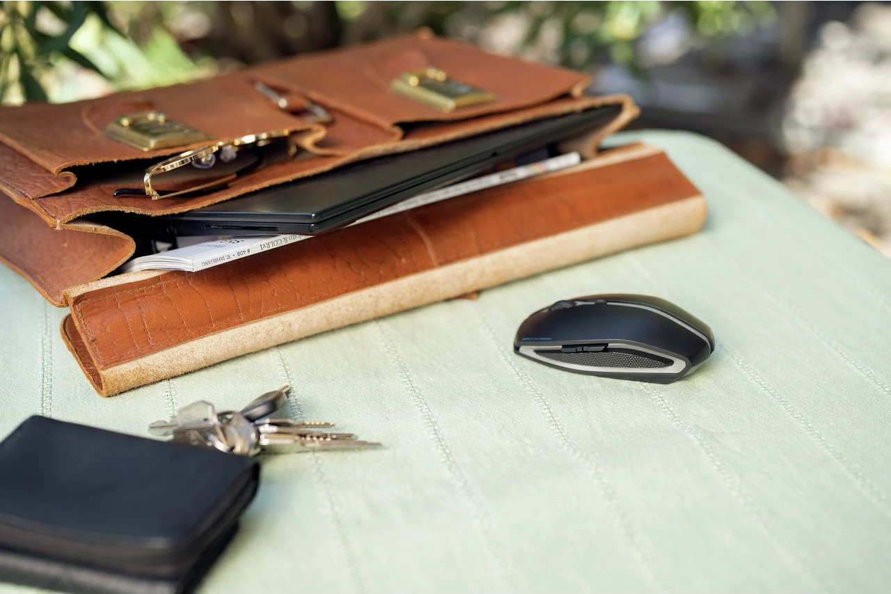 Maus Cherry GENTIX BT, Ambidextrous, Optical, Bluetooth, 2000 DPI, Black