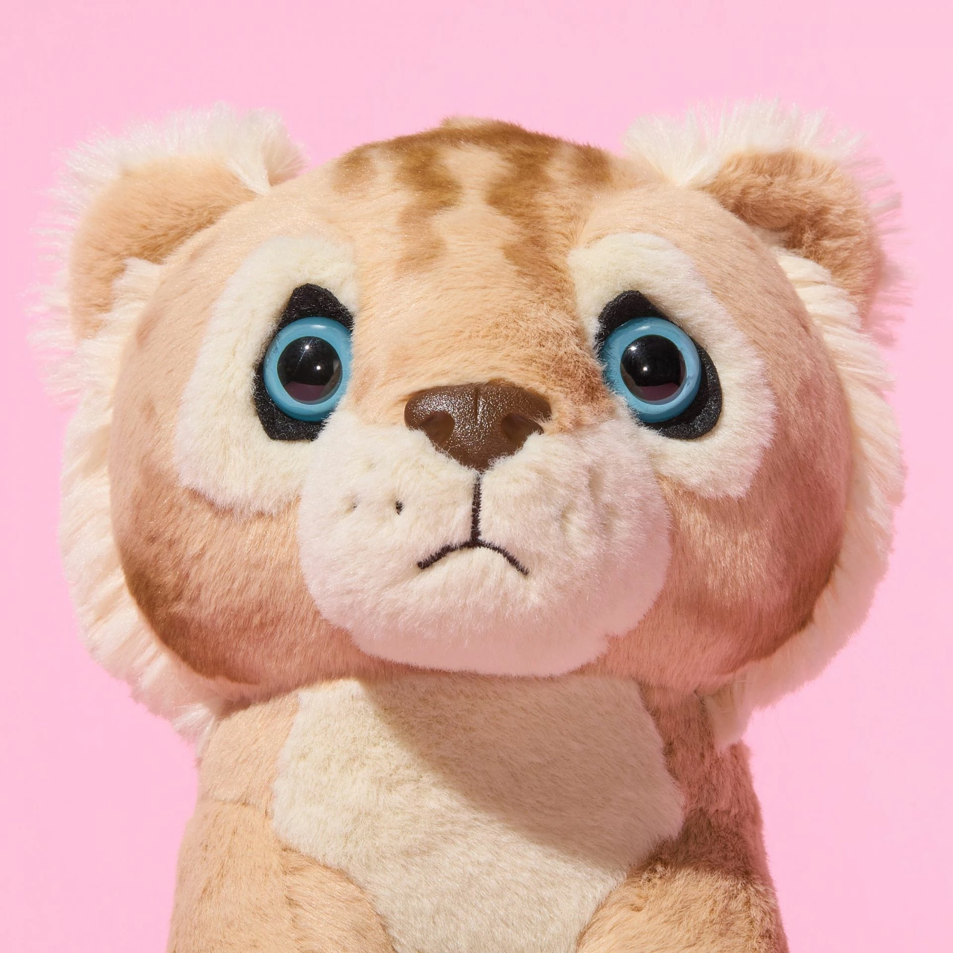Lodër pelushi NOBLE COLLECTION Wicked Lion Cub 19 cm, kafe e hapët