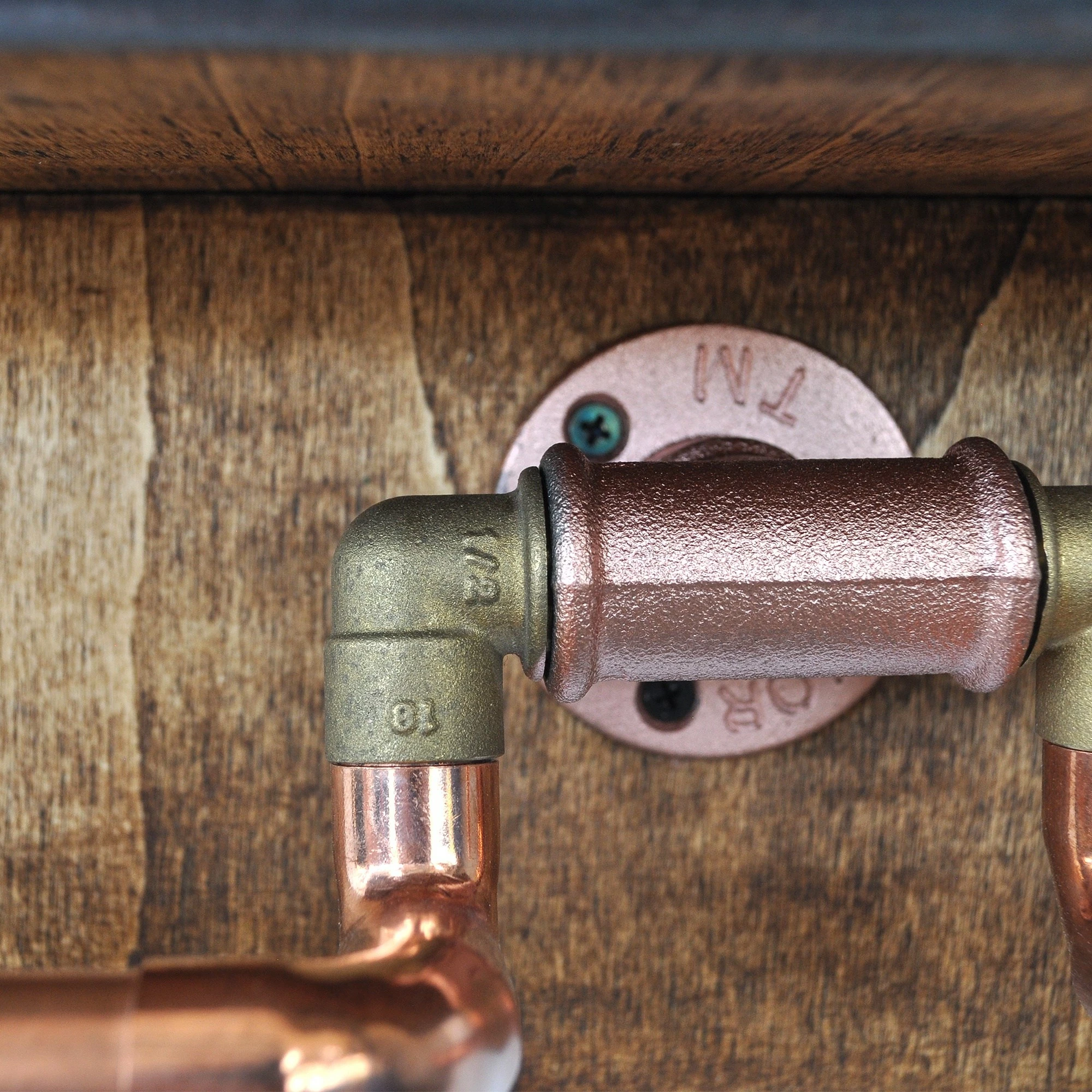 Raft muri me tub, ngjyrë arre dhe ari rozë, Skye Decor, Cop055