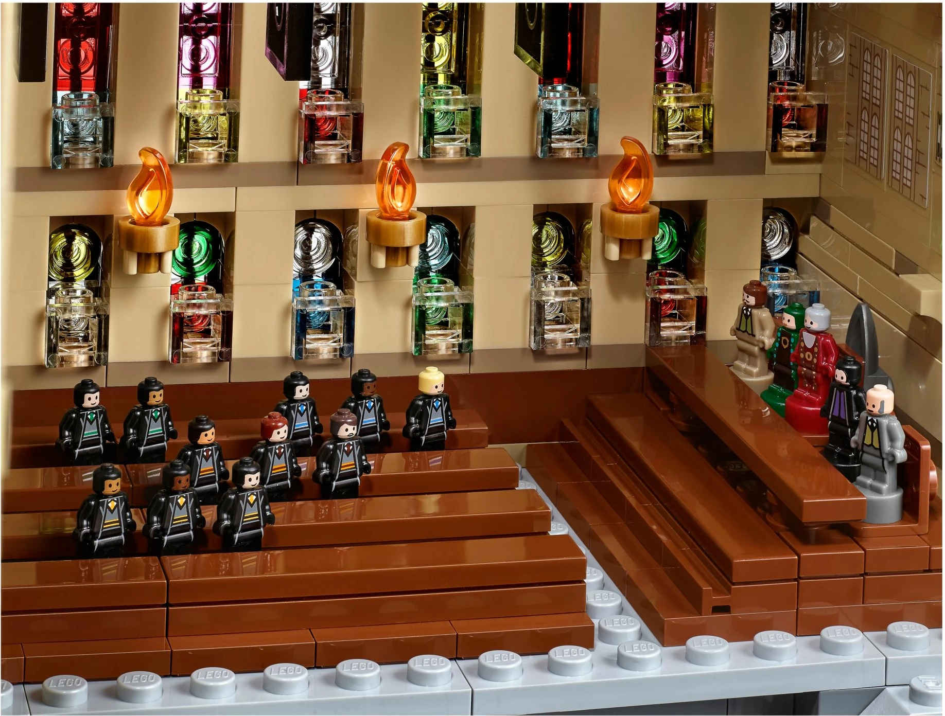 Set ndërtimi LEGO Harry Potter Hogwarts Castle 71043, 6020 copë, 16+