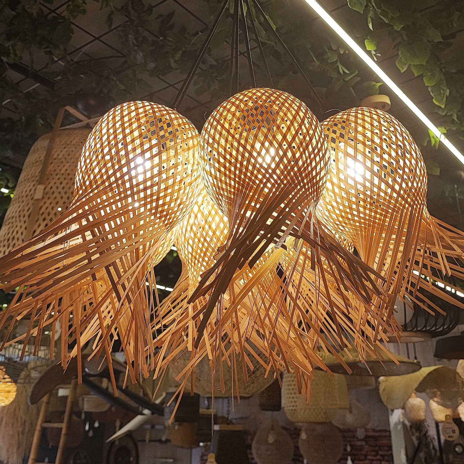 Llambadar Opviq, ngjyrë lisi, 4441-7A