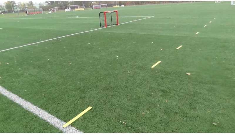 Shenjues për fushë Yakimasport, të bardha