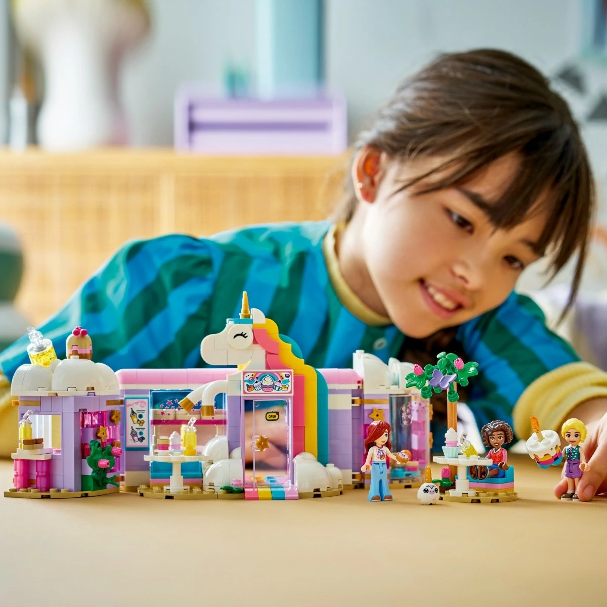Set blloqe ndërtimi, LEGO Friends, 42684 Unicorn Cafe, 475 copë, 6+