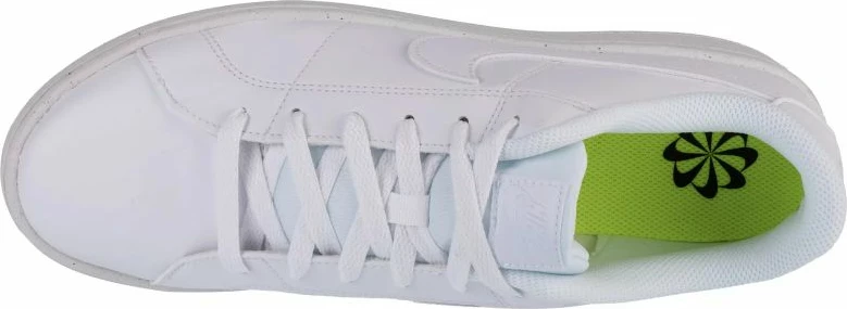 Atlete për meshkuj Nike, të bardha