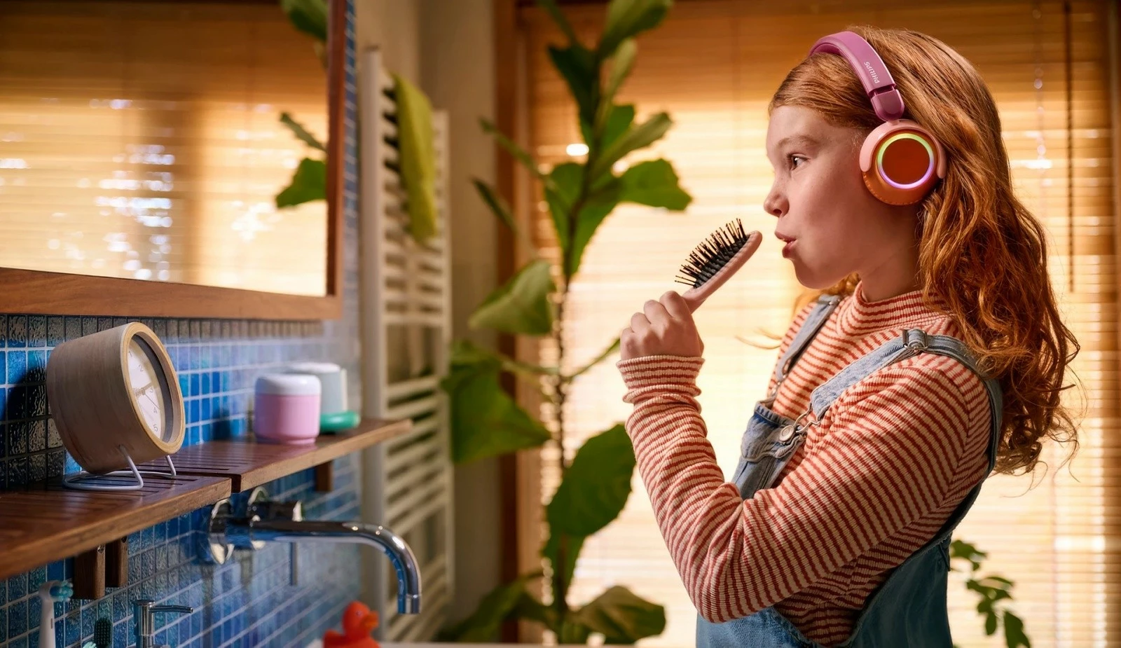 Kufje me valë Philips TAK4200MP/00, Bluetooth 5.4, për fëmijë, 45h, mikrofon, LED, kufizim volumi 75/85 dB, magenta/vjollcë