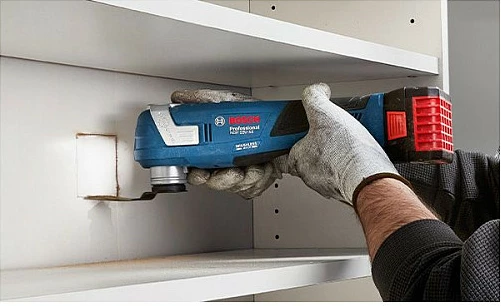 Vegël multifunksionale osciluese me bateri Bosch Professional GOP 18V-34 Solo, 18V, L-BOXX, blu/zi