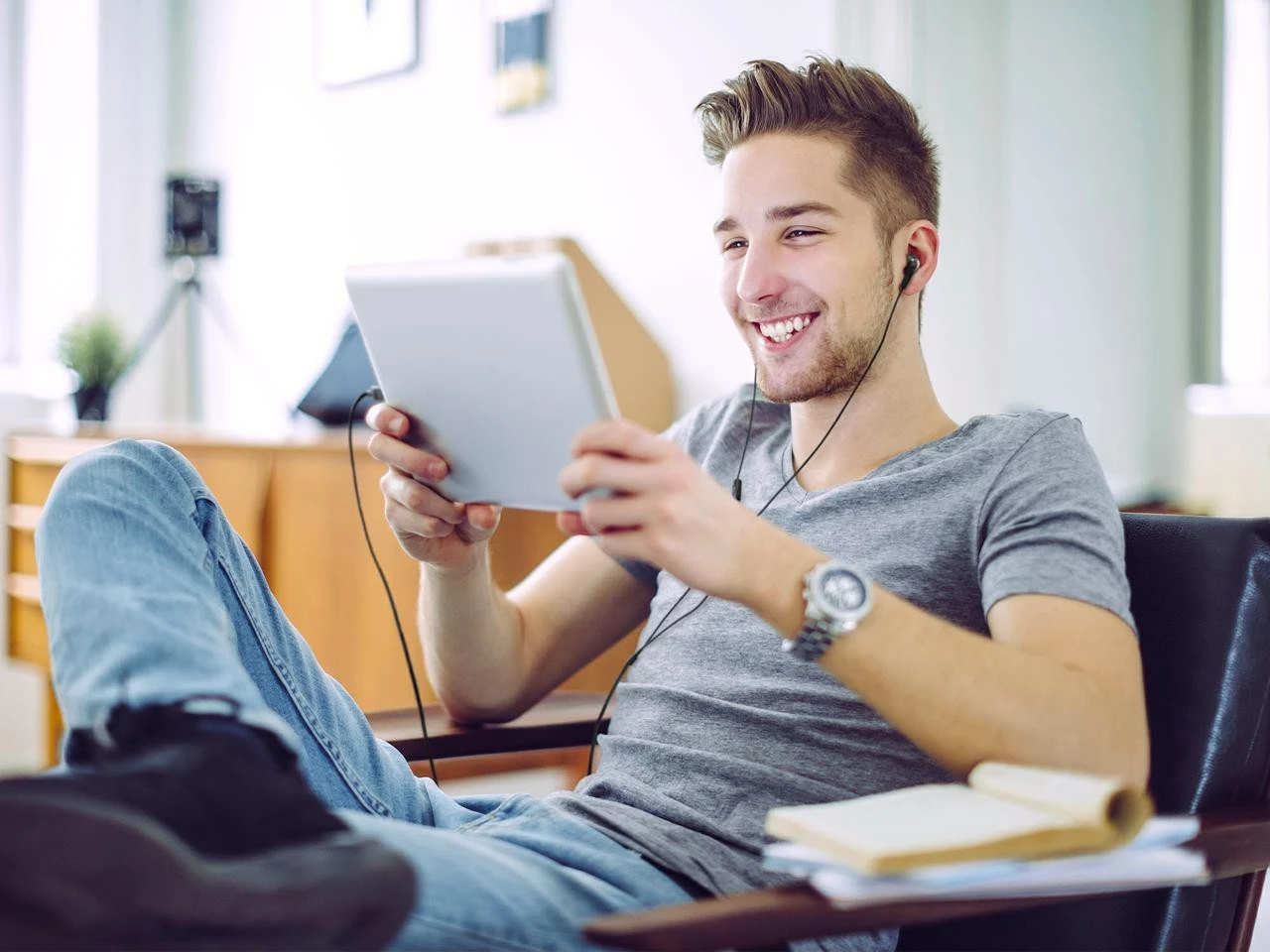 Kufje JVC HA-FR9UC-BU me mikrofon, USB Type-C, të zeza