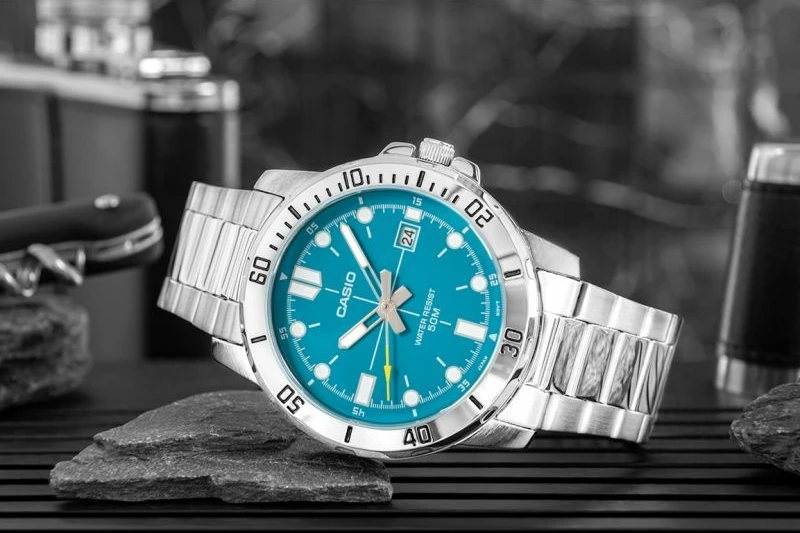 Orë dore për meshkuj CASIO, argjendtë