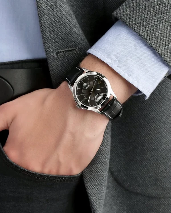 Orë dore Casio MTP-1381L-1AV, e argjendtë/zezë