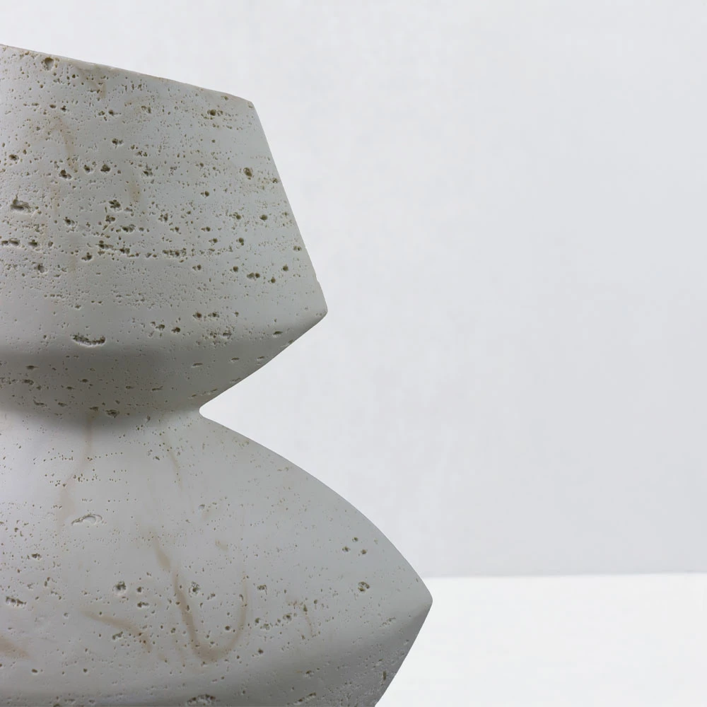 Vazo LOOMA III, rrëshirë, bezhë, 28.5x15.5x34.5cm