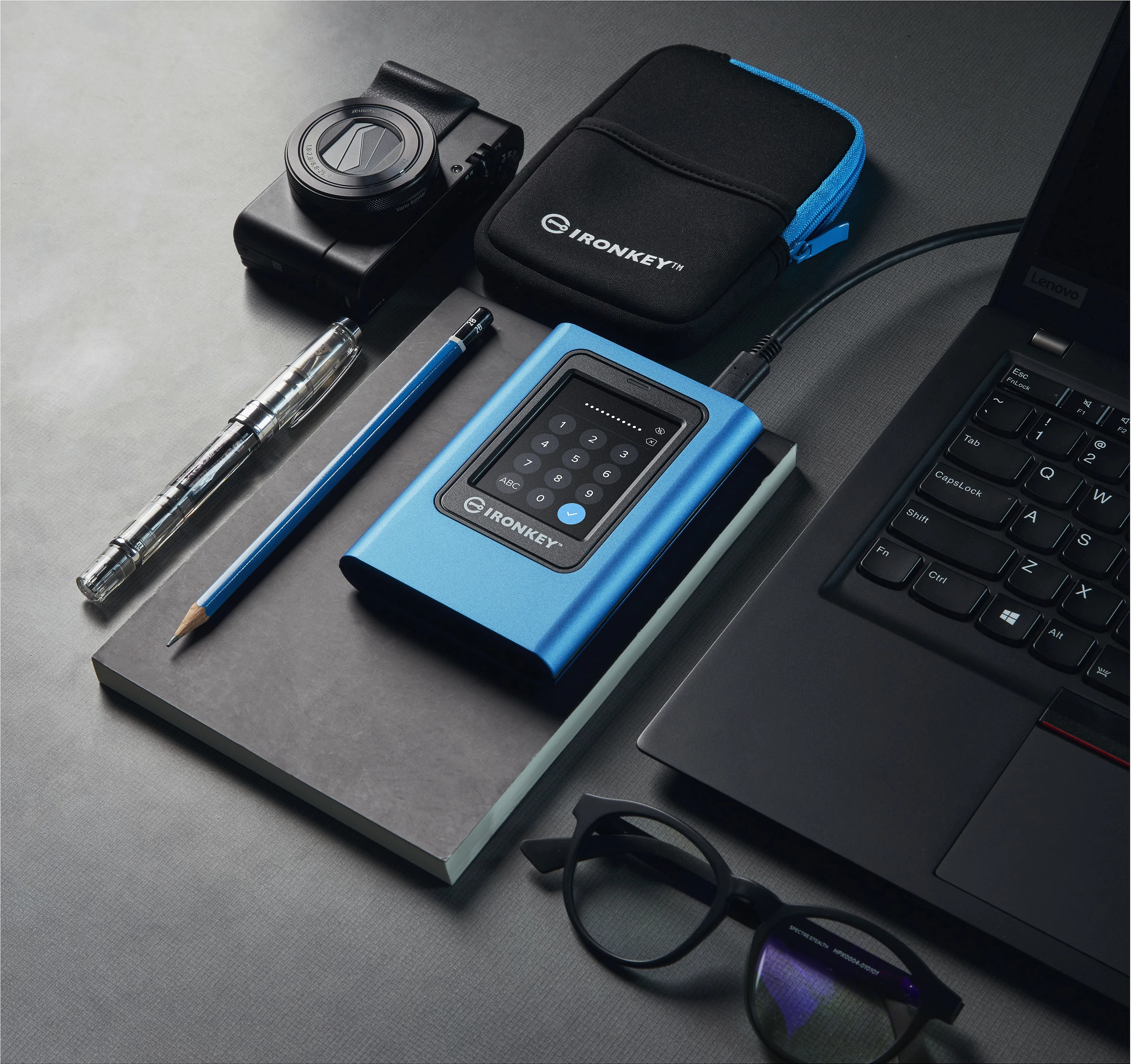 SSD i jashtëm Kingston IronKey Vault Privacy 80, 960GB, USB Type-C, Blu