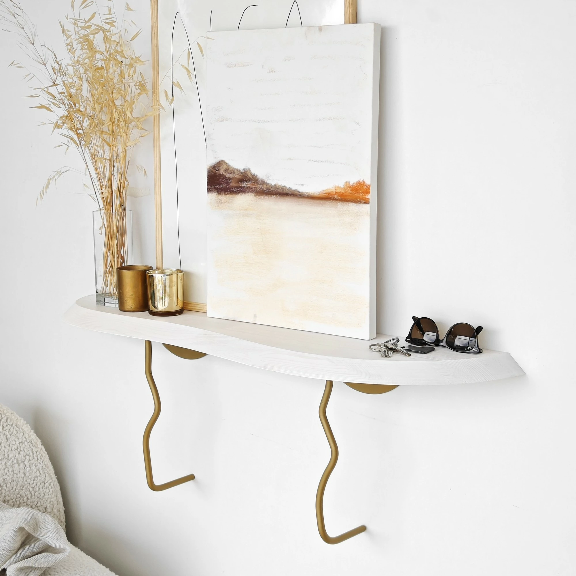 Raft muri Skye Decor, ngjyrë ari dhe e bardhë