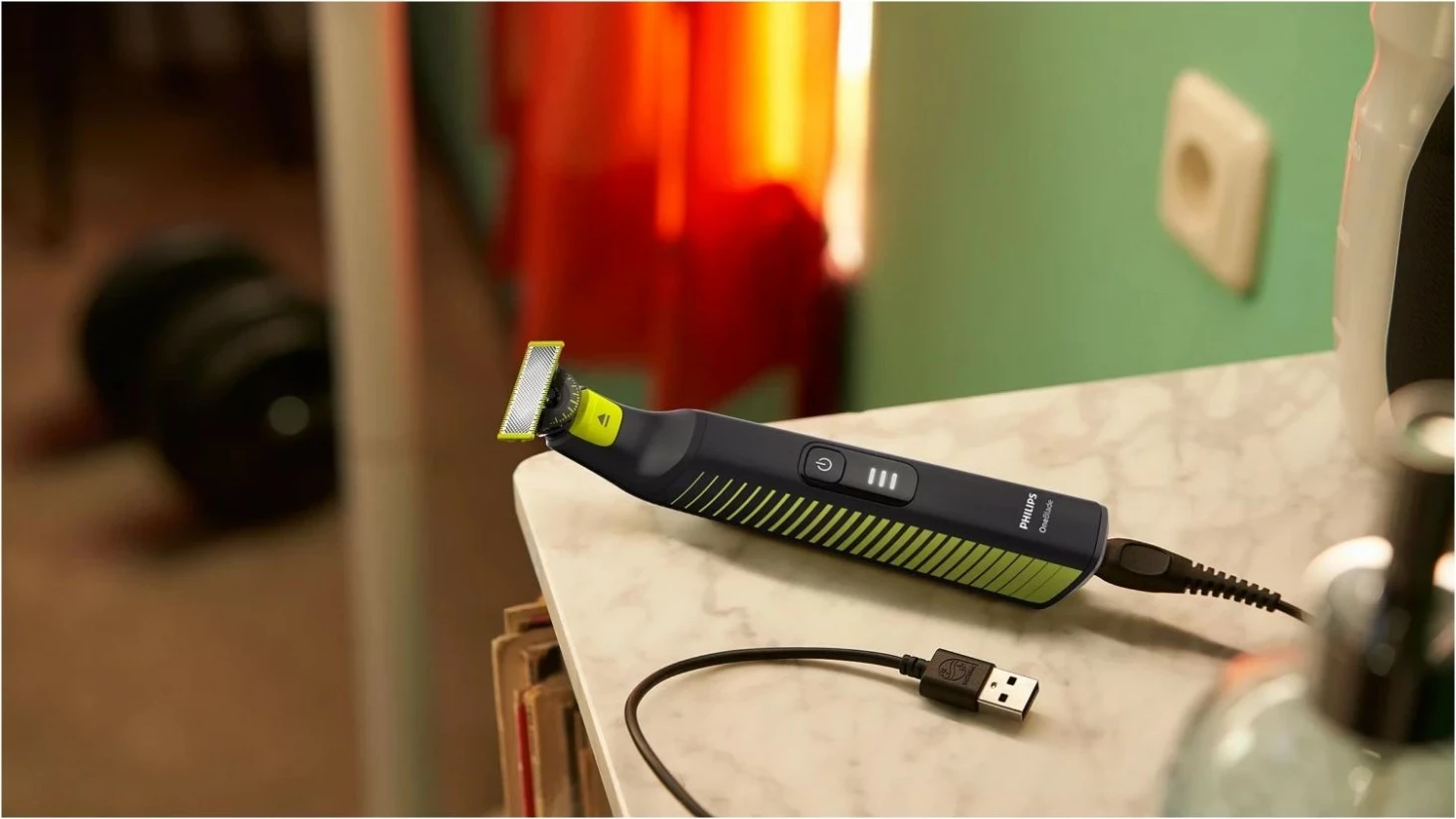 Makinë rroje Philips OneBlade Pro QP6506/15, trimer për mjekër, 5 nivele, wet/dry, IPX7, e zezë