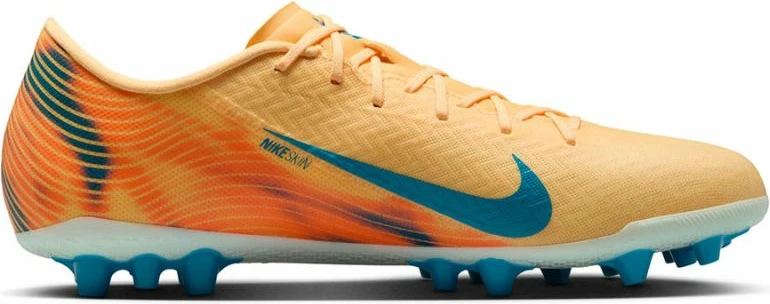 Atlete futbolli Nike për meshkuj, portokalli [Madhësia: 44.5]