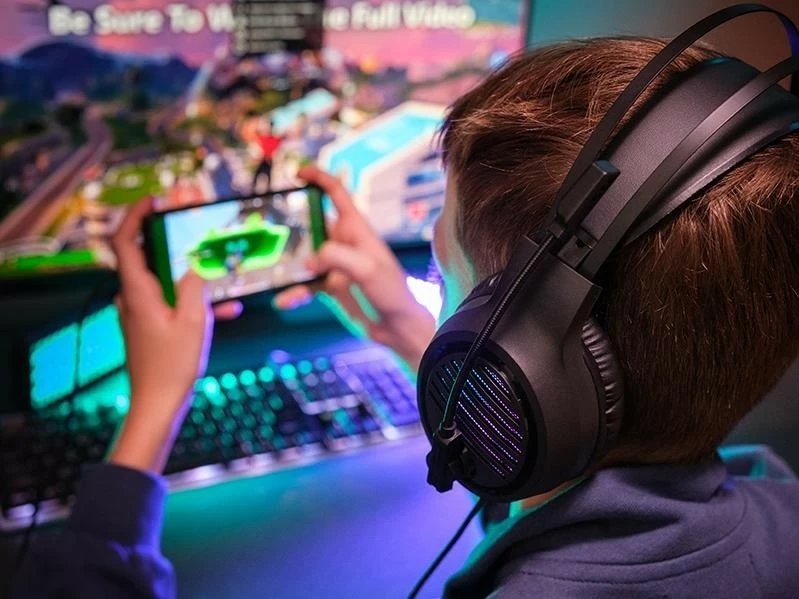 Kufje Tracer GameZone GZ VPRO, me mikrofon, USB-C/USB-A, të zeza