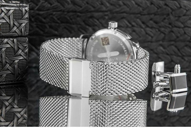 Orë dore për meshkuj Zeppelin, e zezë