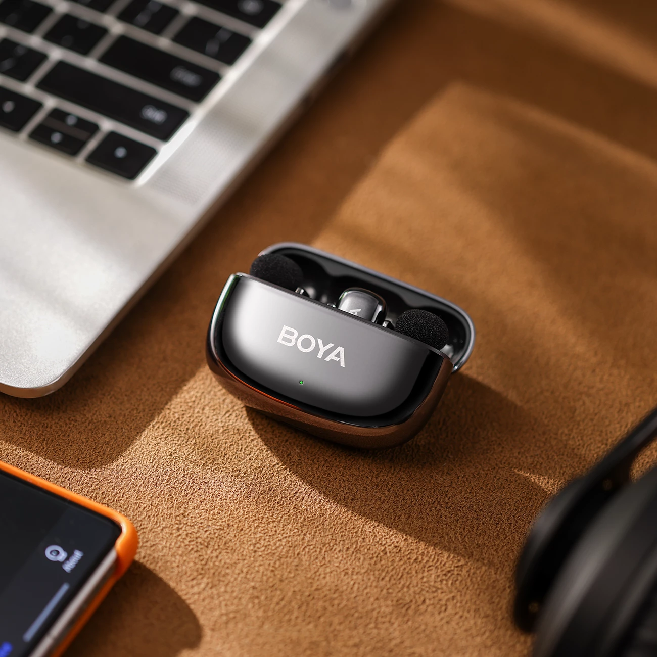 Set mikrofonësh wireless BOYA Mini 2-02 2.4GHz, USB-C, 2 transmetues + marrës, me kasë karikimi, i zi