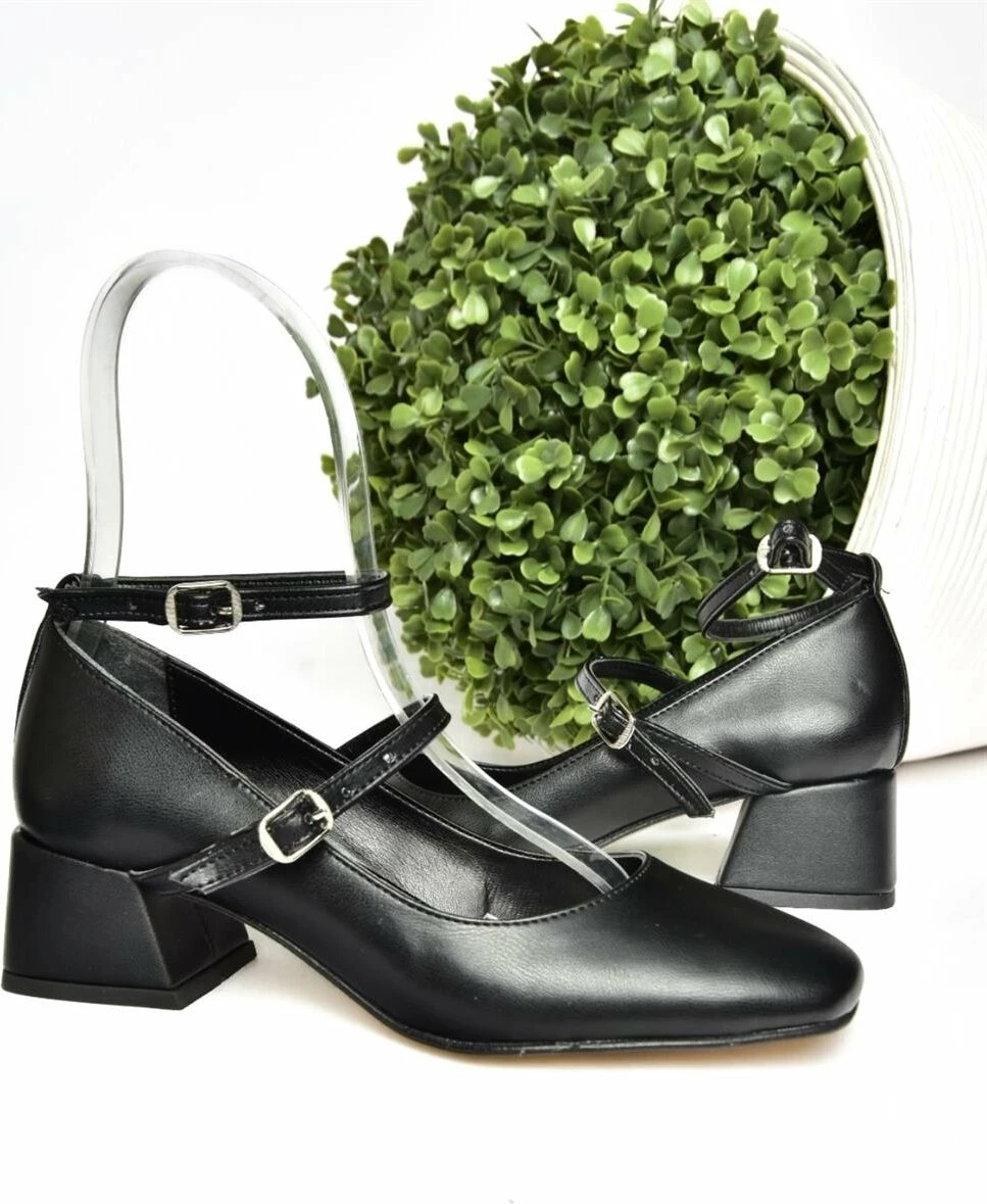 Këpucë me taka të trasha për femra Fox Shoes, të zeza