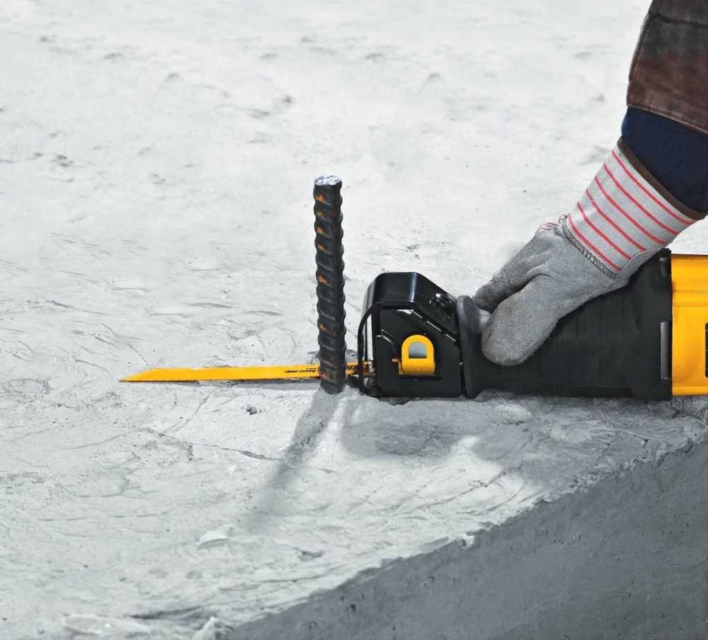 Sharrë reciproke DeWalt DWE305PK 1100 W, goditje 29 mm, me kuti transporti, e verdhë/zezë