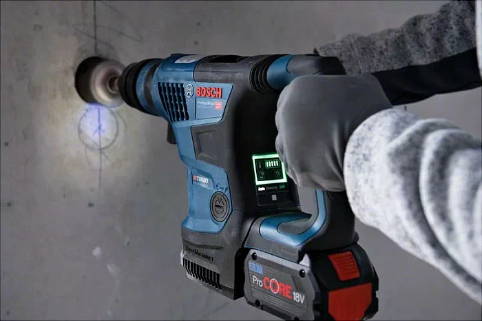 Trapan çekiç Bosch GBH 18V-34 CF Professional, SDS Plus, brushless, 2x 8Ah, valixhe, zi/blu