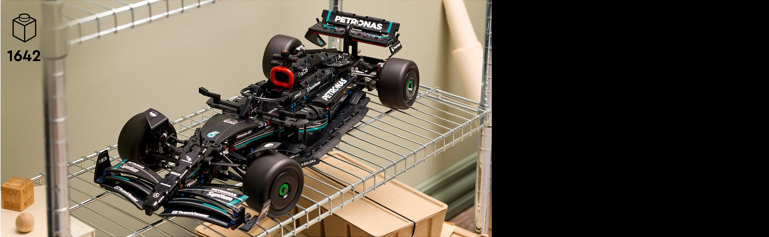 Set ndërtimi LEGO Mercedes-AMG F1 W14 E Performance, 1642 pjesë