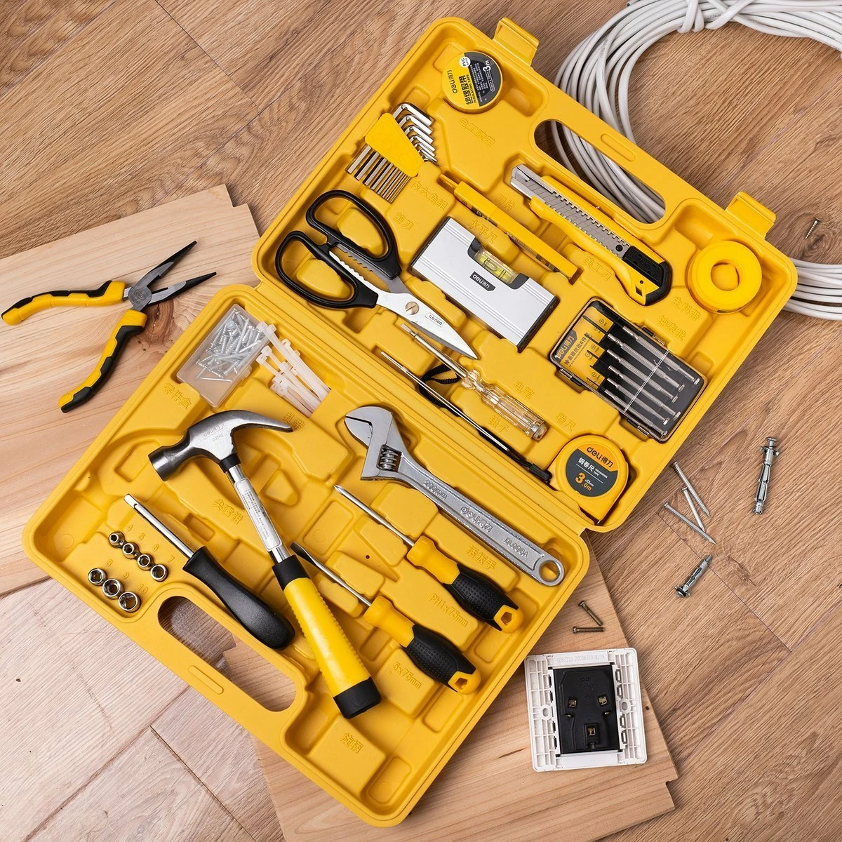 Set veglash Deli Tools EDL1038J, 38 copë, me kasë, e verdhë