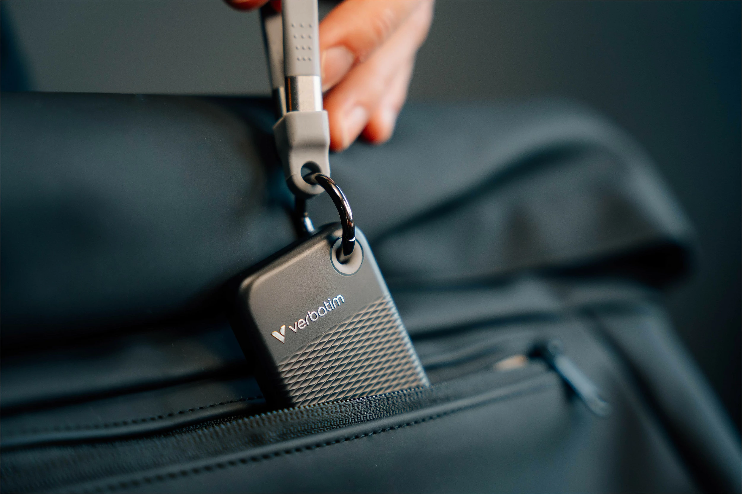 SSD i jashtëm Verbatim Pocket 1TB, USB-C, USB 3.2 Gen 2, 1000MB/s, i zi/gri